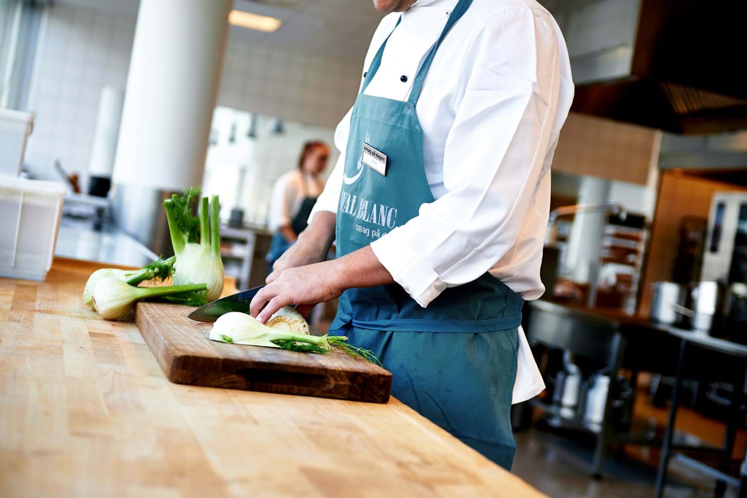 Reduce food waste with a desk management system