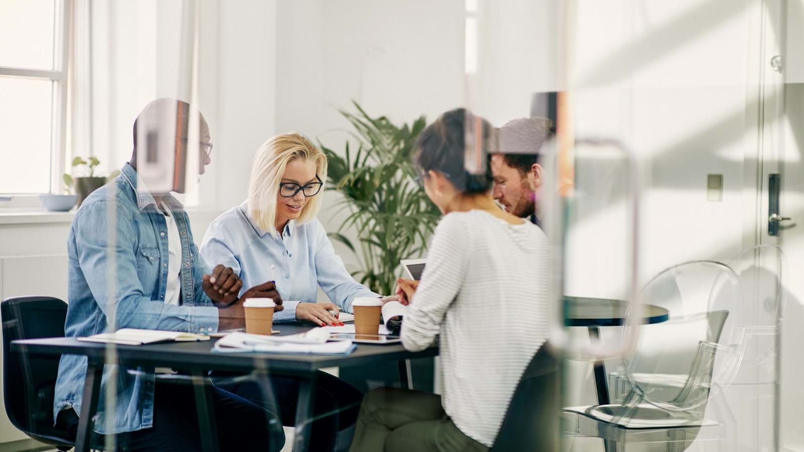 How to manage hot desking with Pronestor Workspace How to manage hot desking with Pronestor Workspace