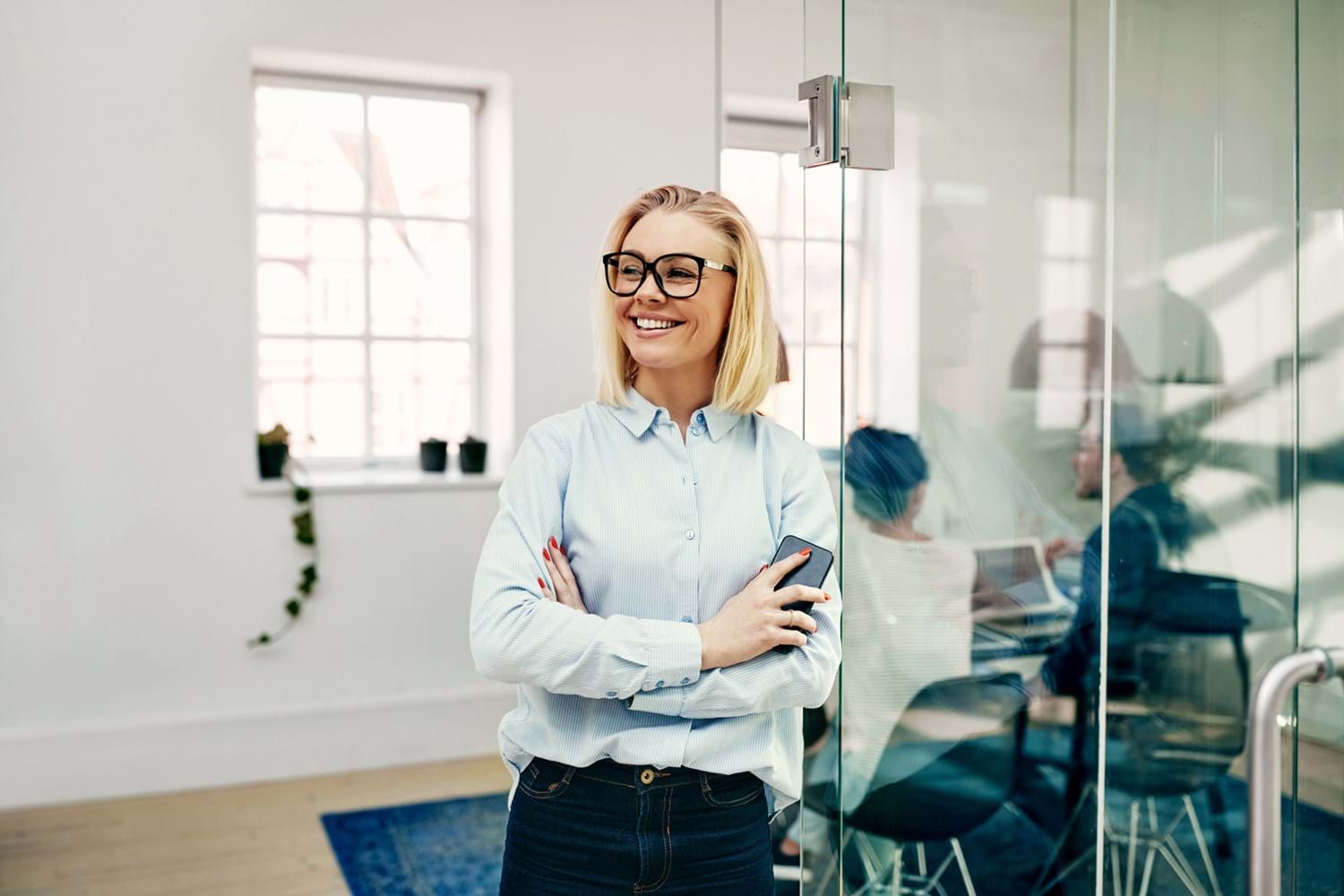 Make your office safe with a desk management system